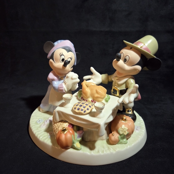 Lenox Porcelain Mickeys And Minnie A Day Of Thanksgiving - Picture 1 of 11